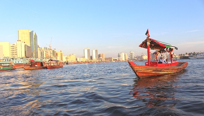 Abra ride boat