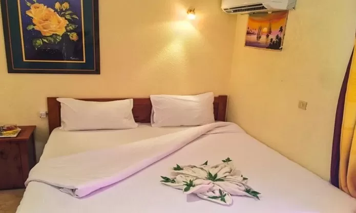 Golden Europe Hotel Room