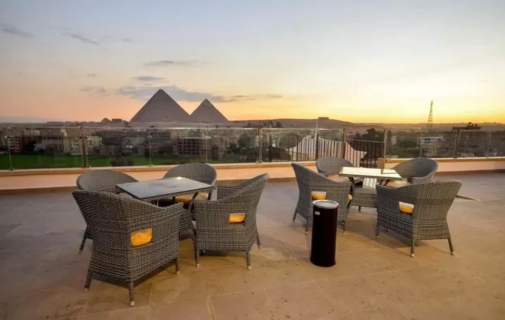 Pyramids Eyes Hotel