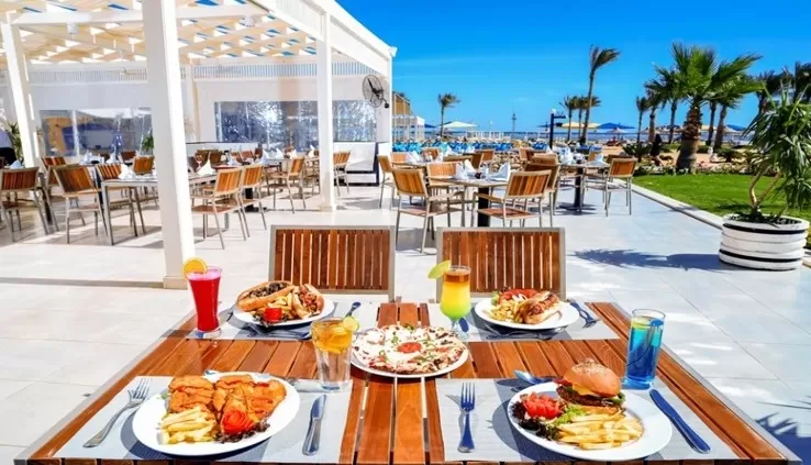 Royal Albatros Moderna Restaurant